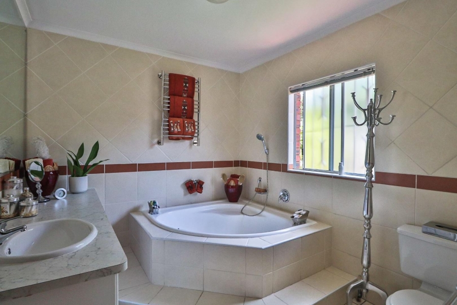 3 Bedroom Property for Sale in Manors KwaZulu-Natal