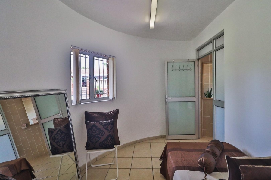 3 Bedroom Property for Sale in Manors KwaZulu-Natal