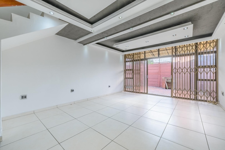 2 Bedroom Property for Sale in Fields Hill KwaZulu-Natal