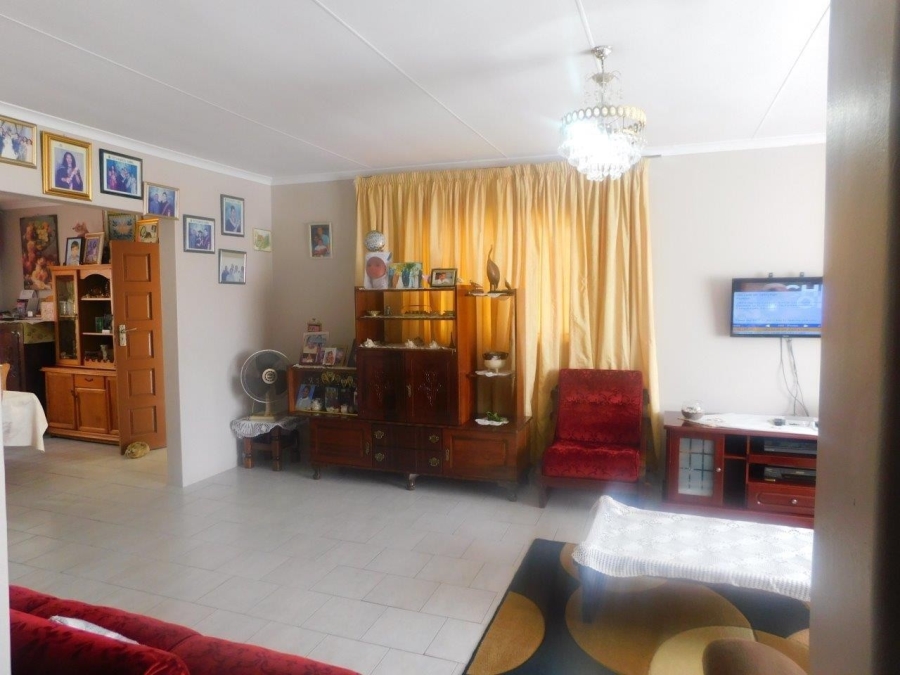 4 Bedroom Property for Sale in Regency Park KwaZulu-Natal