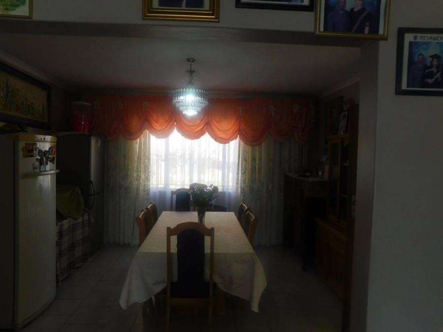 4 Bedroom Property for Sale in Regency Park KwaZulu-Natal