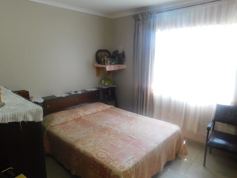 4 Bedroom Property for Sale in Regency Park KwaZulu-Natal
