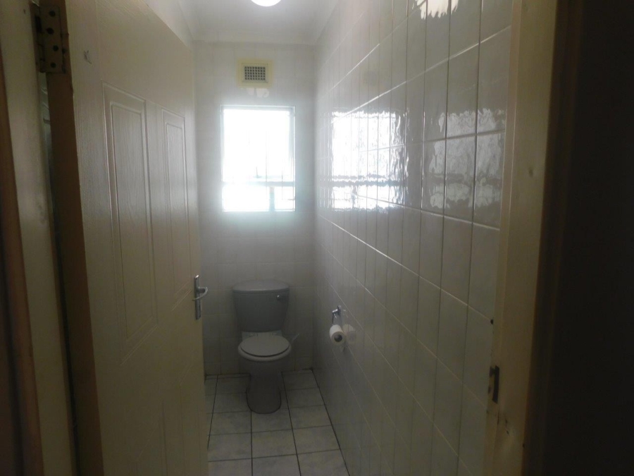 4 Bedroom Property for Sale in Regency Park KwaZulu-Natal
