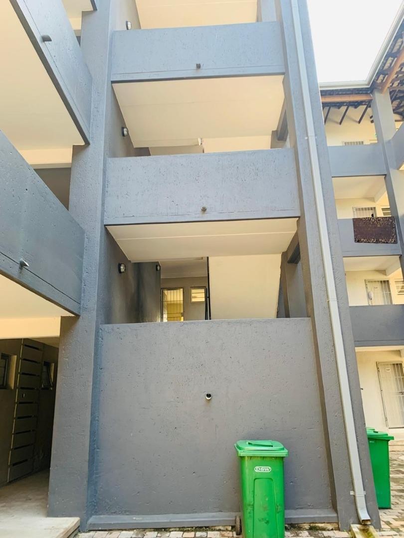 2 Bedroom Property for Sale in Kwamashu KwaZulu-Natal