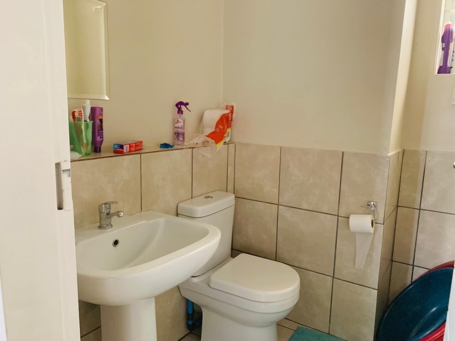 2 Bedroom Property for Sale in Kwamashu KwaZulu-Natal