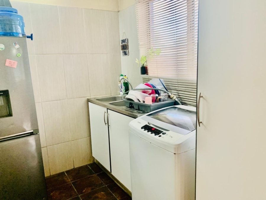 To Let 3 Bedroom Property for Rent in Pinetown KwaZulu-Natal