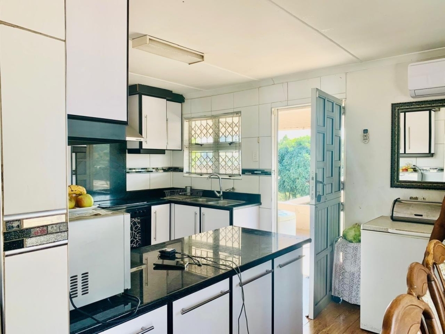4 Bedroom Property for Sale in Savannah Park KwaZulu-Natal