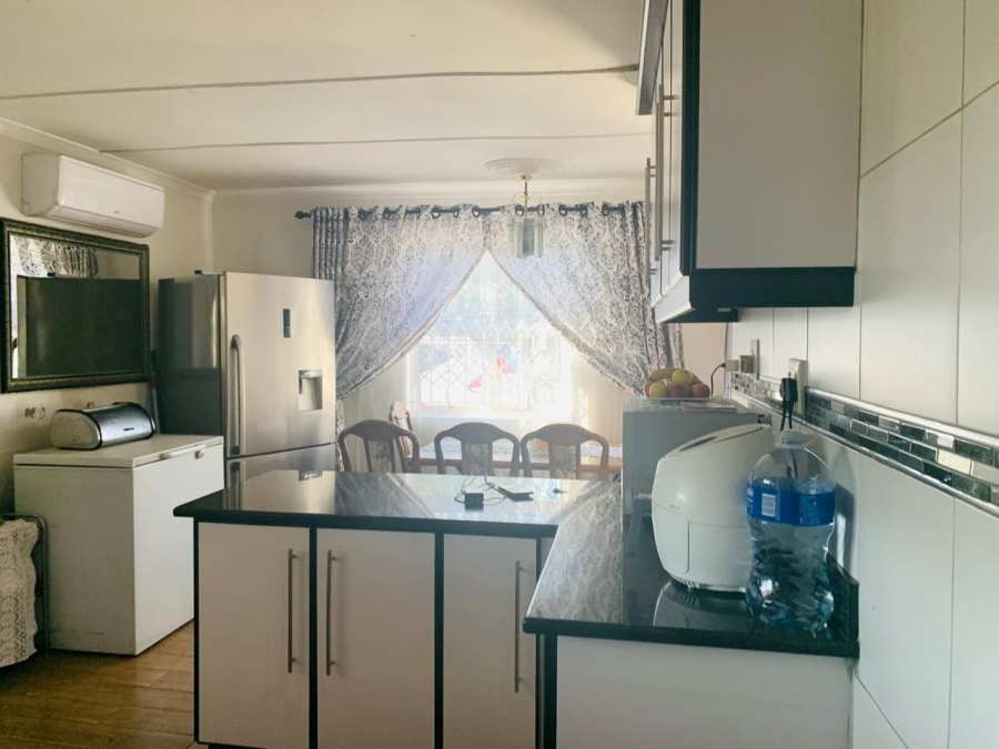 4 Bedroom Property for Sale in Savannah Park KwaZulu-Natal