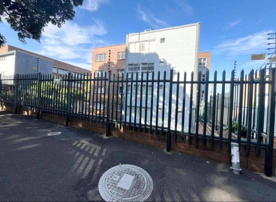 2 Bedroom Property for Sale in Glenwood KwaZulu-Natal