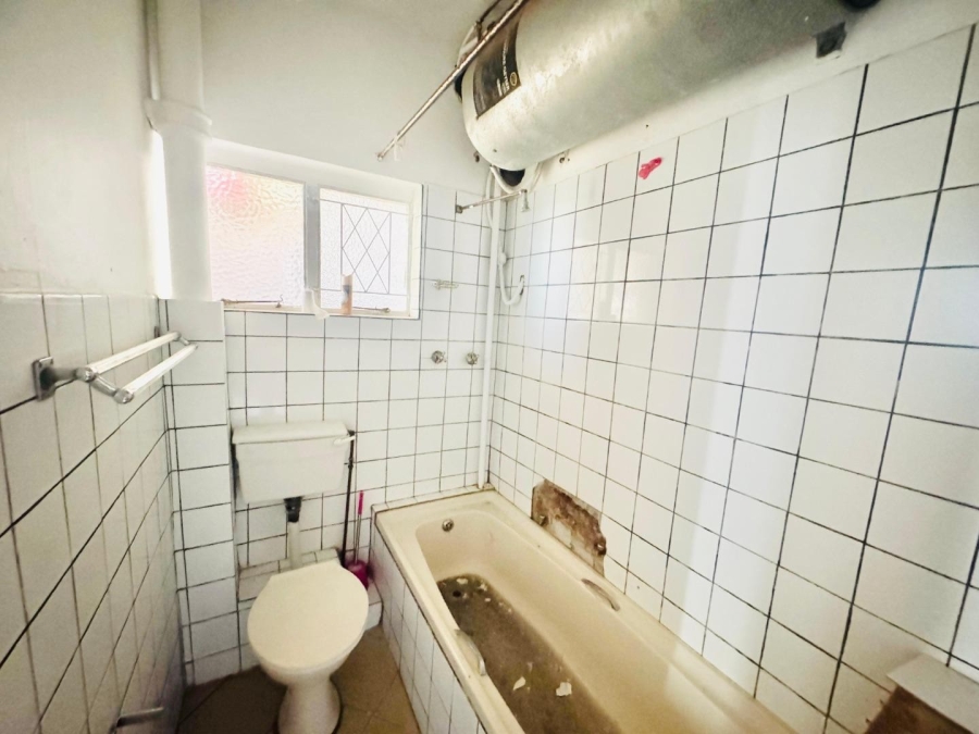 1 Bedroom Property for Sale in Umbilo KwaZulu-Natal