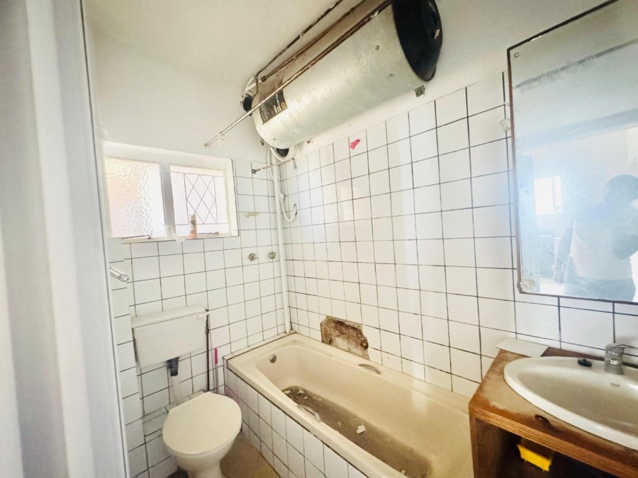 1 Bedroom Property for Sale in Umbilo KwaZulu-Natal