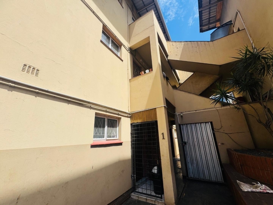 1 Bedroom Property for Sale in Umbilo KwaZulu-Natal