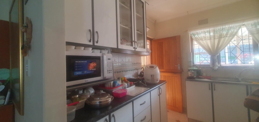 4 Bedroom Property for Sale in Dawncrest KwaZulu-Natal