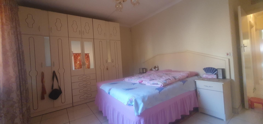 4 Bedroom Property for Sale in Dawncrest KwaZulu-Natal