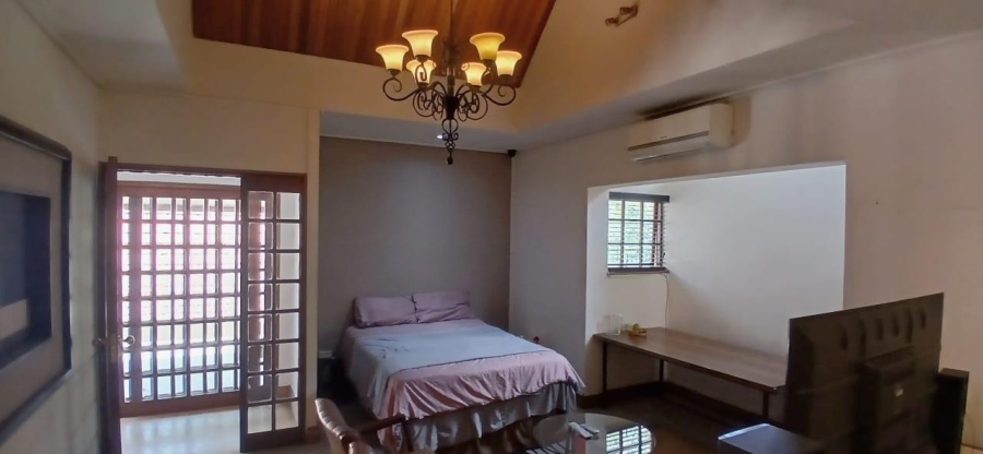 6 Bedroom Property for Sale in Westville KwaZulu-Natal