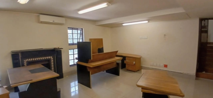 6 Bedroom Property for Sale in Westville KwaZulu-Natal