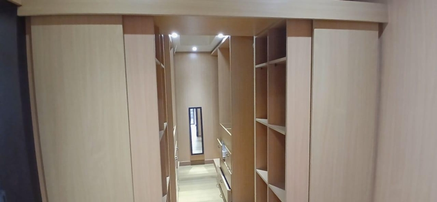 6 Bedroom Property for Sale in Westville KwaZulu-Natal