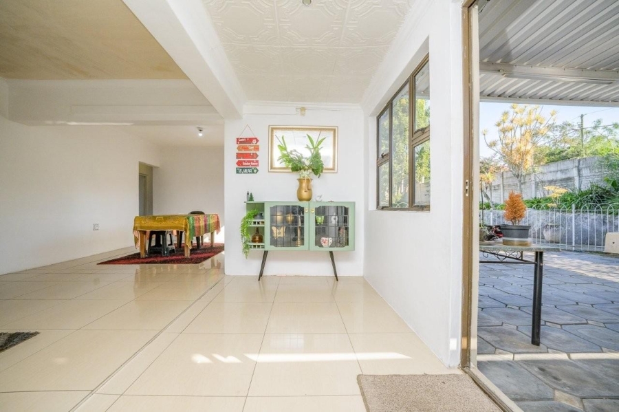 4 Bedroom Property for Sale in Manors KwaZulu-Natal