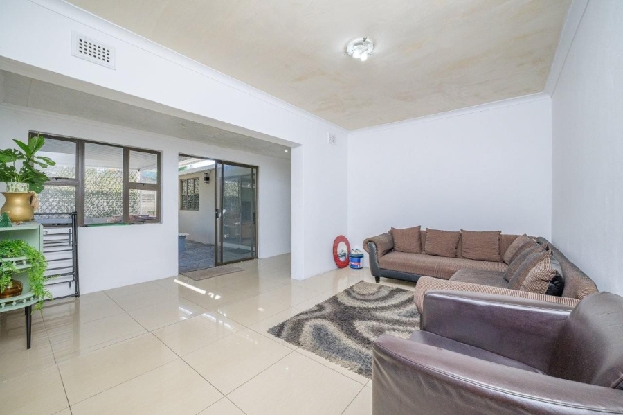 4 Bedroom Property for Sale in Manors KwaZulu-Natal