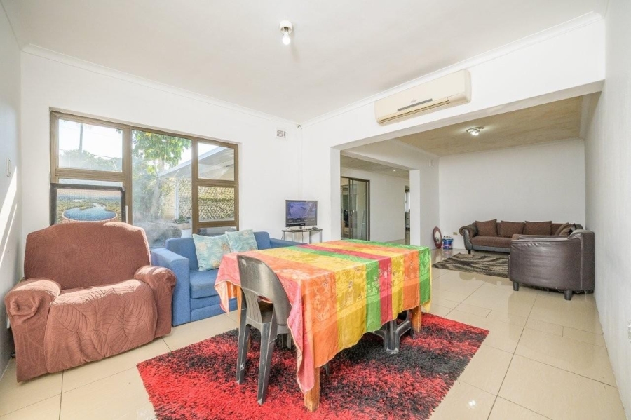 4 Bedroom Property for Sale in Manors KwaZulu-Natal