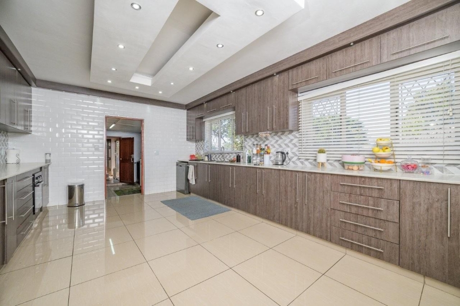 4 Bedroom Property for Sale in Manors KwaZulu-Natal