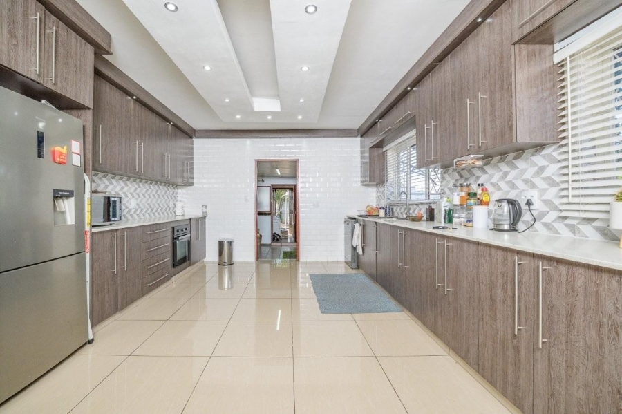 4 Bedroom Property for Sale in Manors KwaZulu-Natal