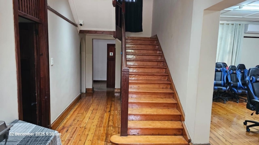 To Let 4 Bedroom Property for Rent in Queensburgh KwaZulu-Natal