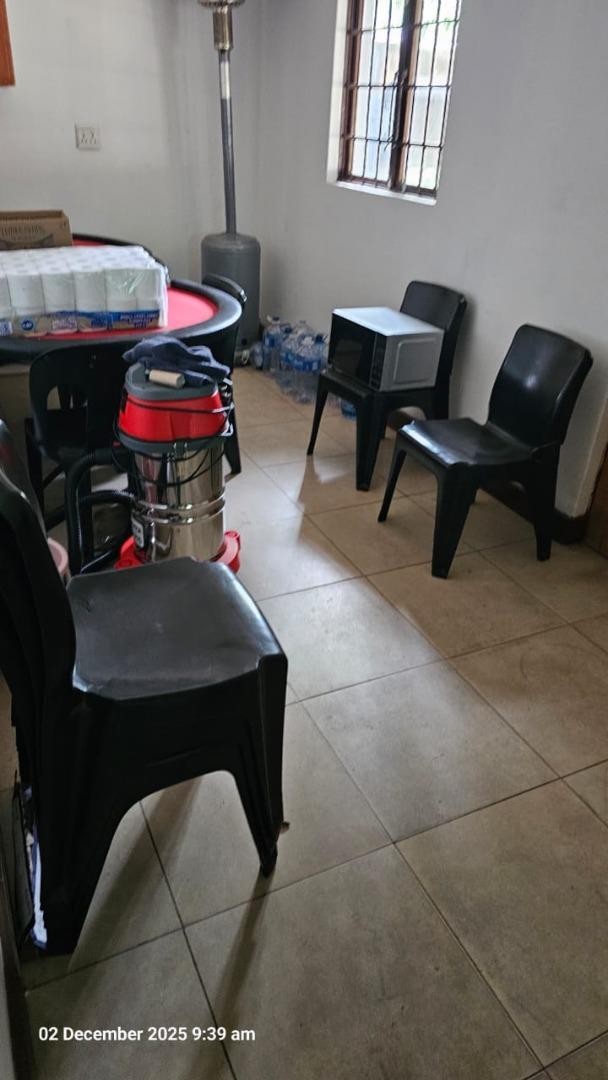 To Let 4 Bedroom Property for Rent in Queensburgh KwaZulu-Natal