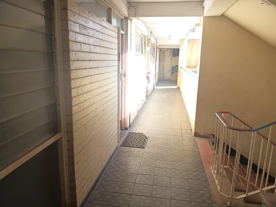 2 Bedroom Property for Sale in Durban Central KwaZulu-Natal