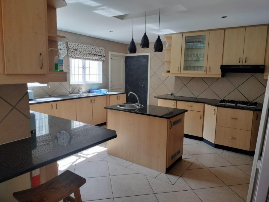 3 Bedroom Property for Sale in Highlands Hills KwaZulu-Natal
