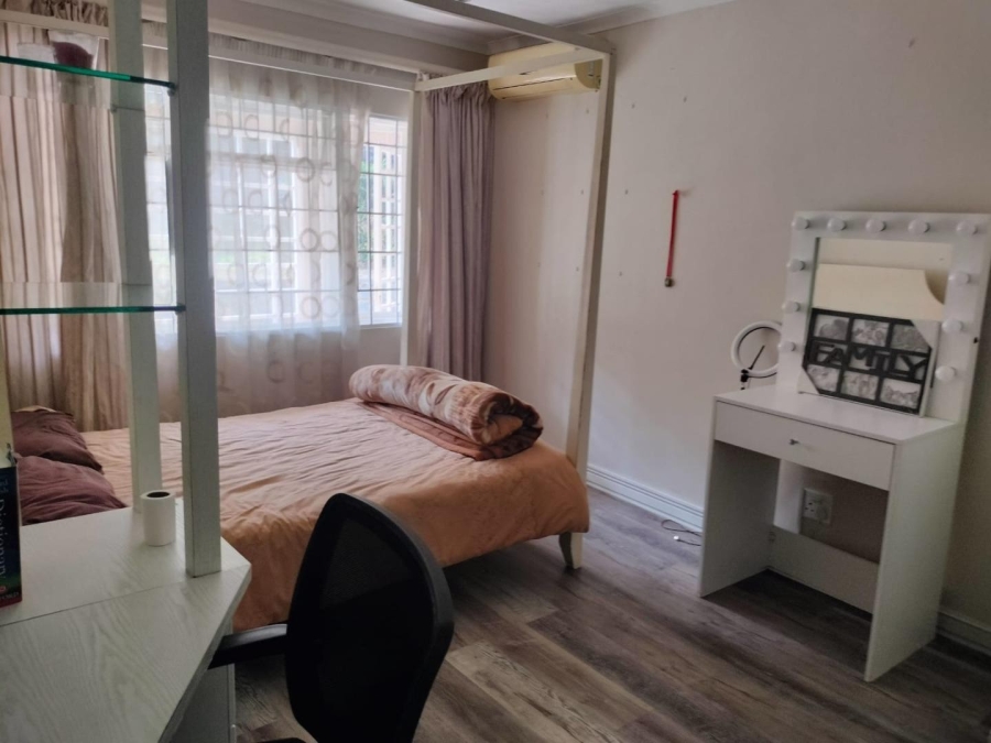 3 Bedroom Property for Sale in Highlands Hills KwaZulu-Natal