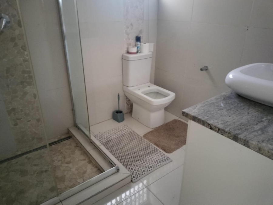 3 Bedroom Property for Sale in Highlands Hills KwaZulu-Natal
