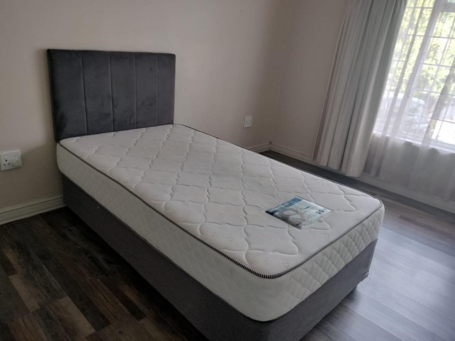 3 Bedroom Property for Sale in Highlands Hills KwaZulu-Natal