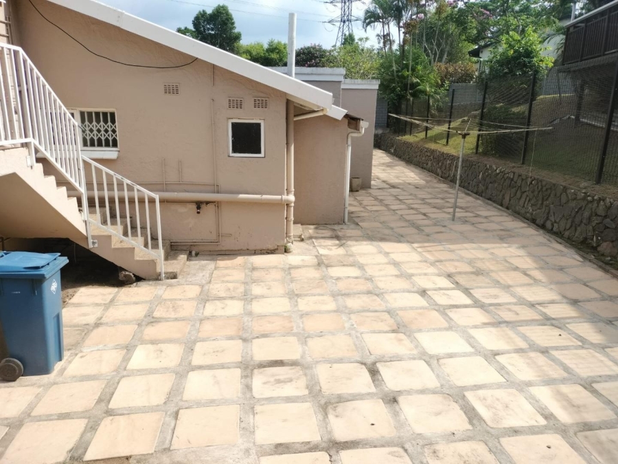 3 Bedroom Property for Sale in Highlands Hills KwaZulu-Natal