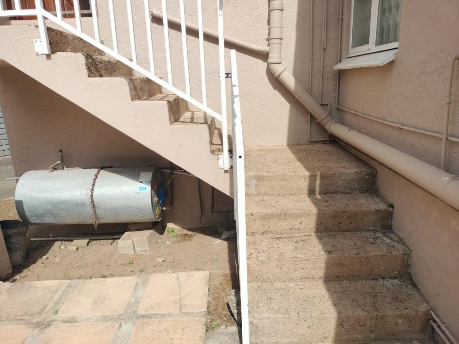 3 Bedroom Property for Sale in Highlands Hills KwaZulu-Natal