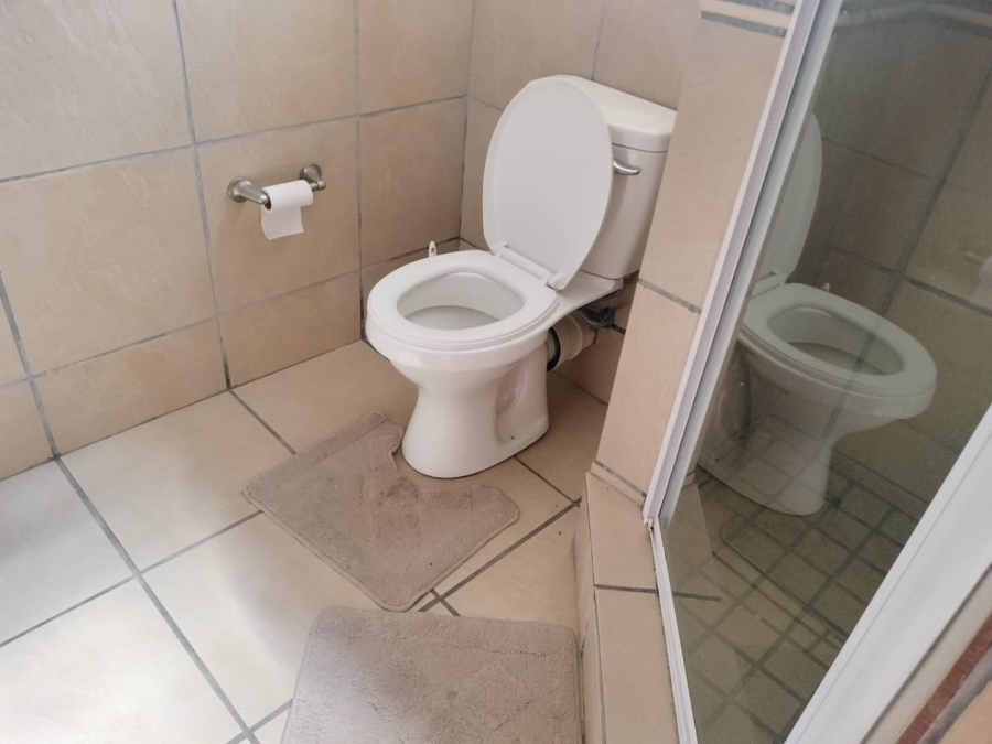 3 Bedroom Property for Sale in Highlands Hills KwaZulu-Natal