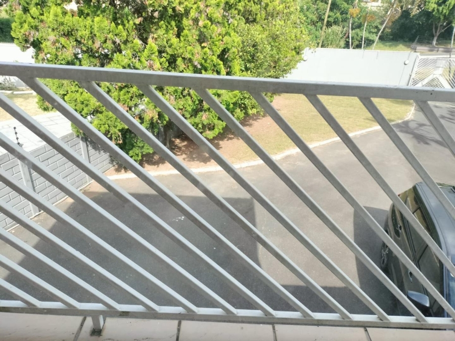 3 Bedroom Property for Sale in Highlands Hills KwaZulu-Natal