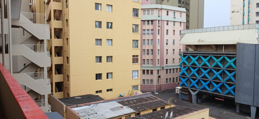 1 Bedroom Property for Sale in Durban Central KwaZulu-Natal