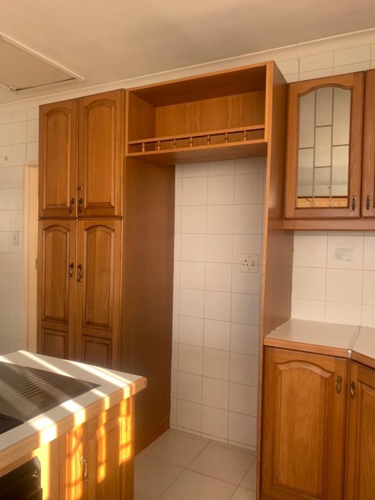 To Let 5 Bedroom Property for Rent in Reservoir Hills KwaZulu-Natal