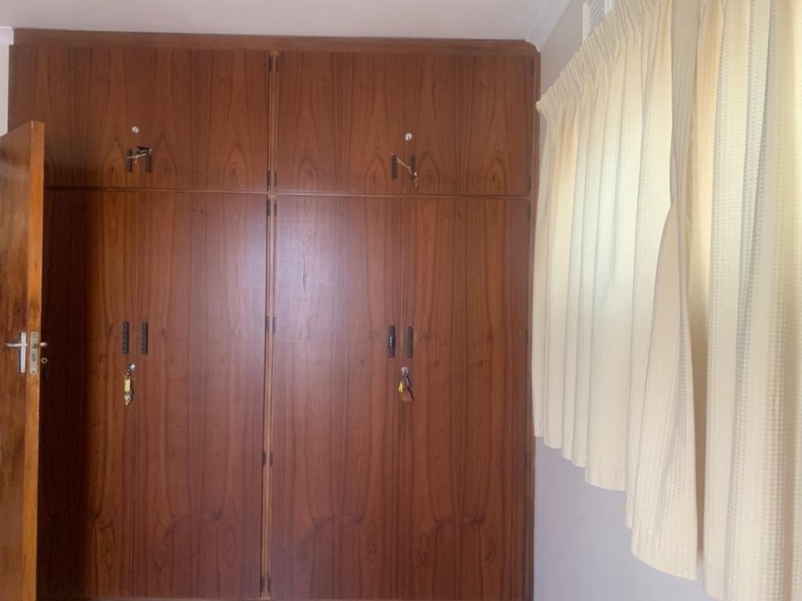To Let 5 Bedroom Property for Rent in Reservoir Hills KwaZulu-Natal
