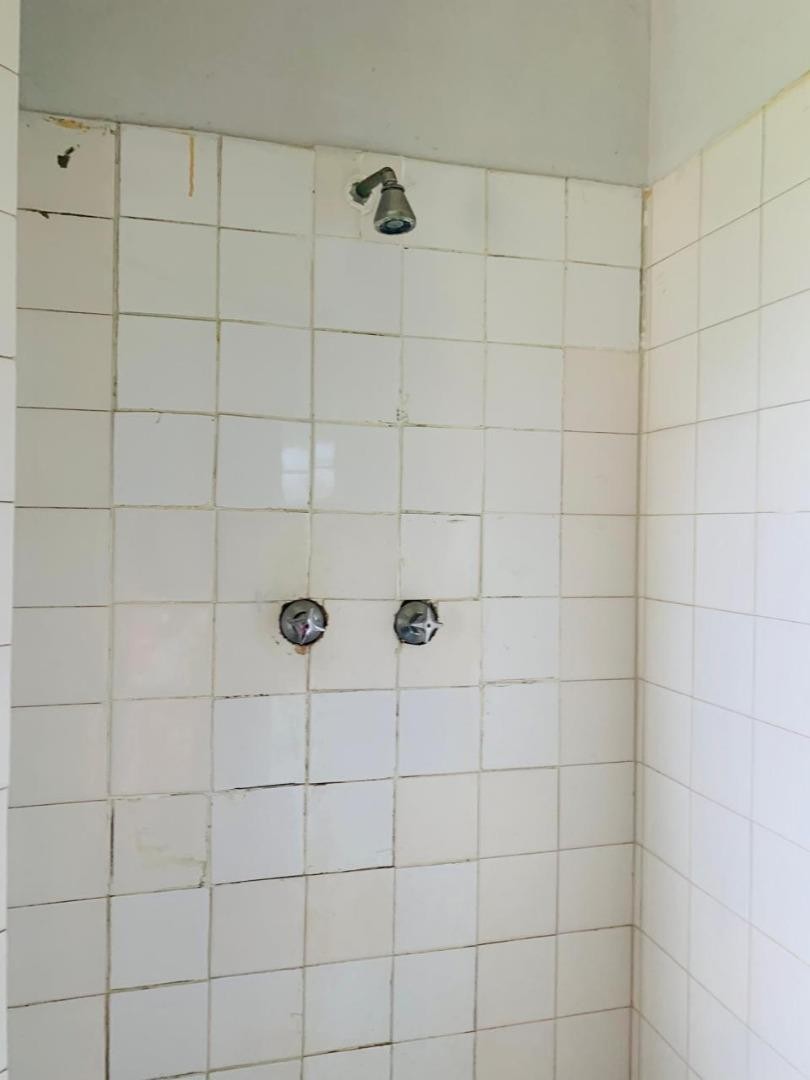 5 Bedroom Property for Sale in Umlazi KwaZulu-Natal