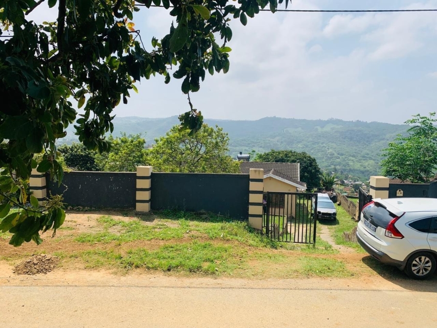 5 Bedroom Property for Sale in Umlazi KwaZulu-Natal