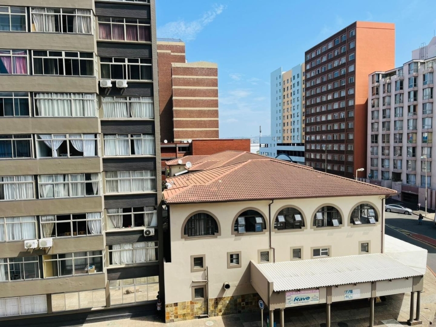 1 Bedroom Property for Sale in Durban Central KwaZulu-Natal