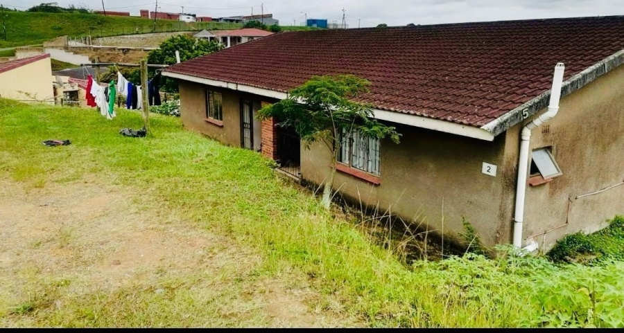 5 Bedroom Property for Sale in Umlazi KwaZulu-Natal