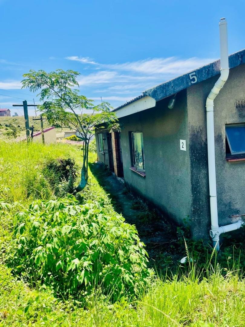 5 Bedroom Property for Sale in Umlazi KwaZulu-Natal