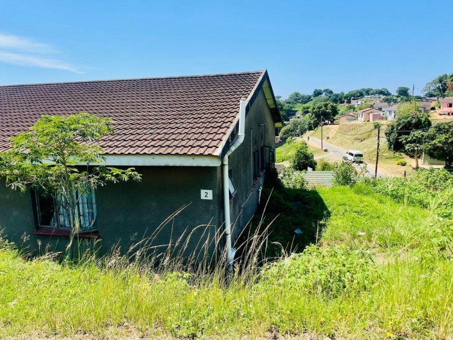 5 Bedroom Property for Sale in Umlazi KwaZulu-Natal