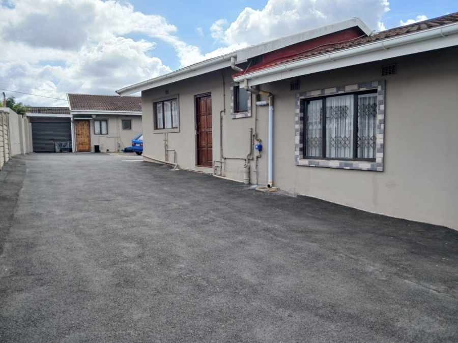 3 Bedroom Property for Sale in Burlington Heights KwaZulu-Natal