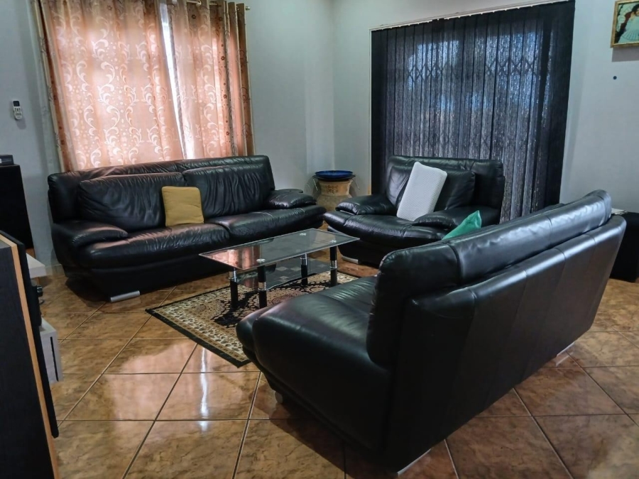 3 Bedroom Property for Sale in Burlington Heights KwaZulu-Natal