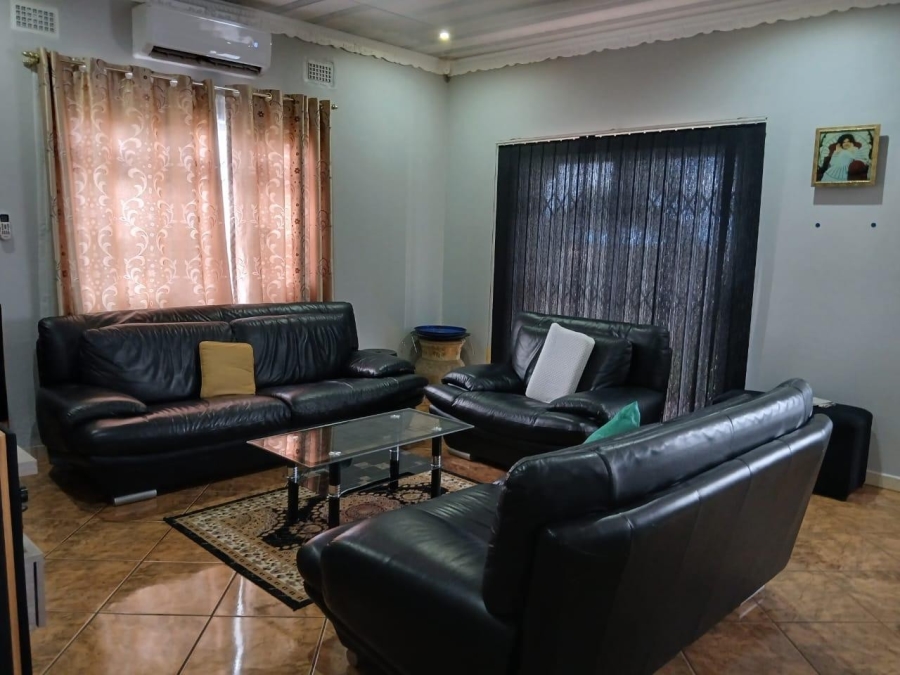 3 Bedroom Property for Sale in Burlington Heights KwaZulu-Natal