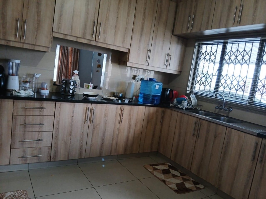 3 Bedroom Property for Sale in Burlington Heights KwaZulu-Natal